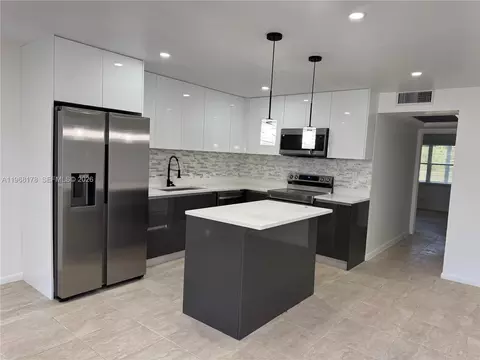 1039 Newport H #1039, Deerfield Beach, FL 33442