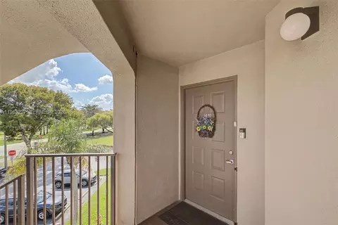 1200 SW 137th Ave #301E, Pembroke Pines, FL 33027