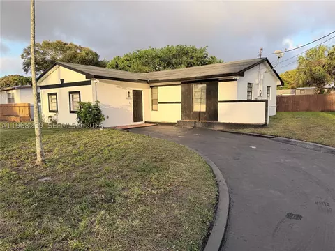 410 NW 34th Ave, Lauderhill, FL 33311