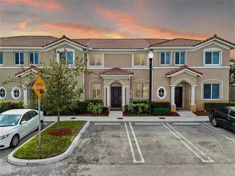 1040 SE 24th Ave, Homestead, FL 33035
