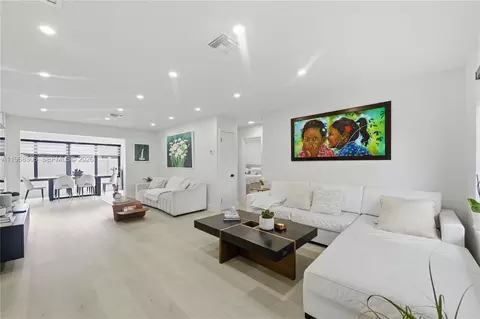 7491 Raleigh St, Hollywood, FL 33024