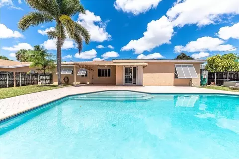 2271 SW 30th Ter, Fort Lauderdale, FL 33312