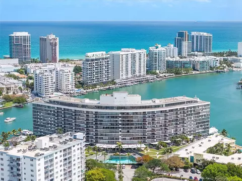 900 Bay Dr #125, Miami Beach, FL 33141