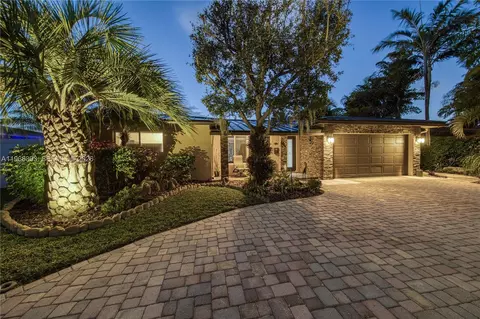 291 SE 5th Ter, Pompano Beach, FL 33060