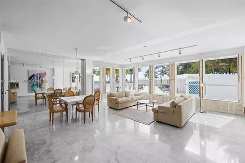 4925 Collins Ave #1A, Miami Beach, FL 33140