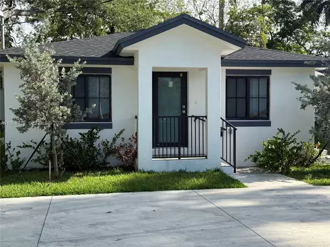 210 SW 3rd St, Florida City, FL 33034