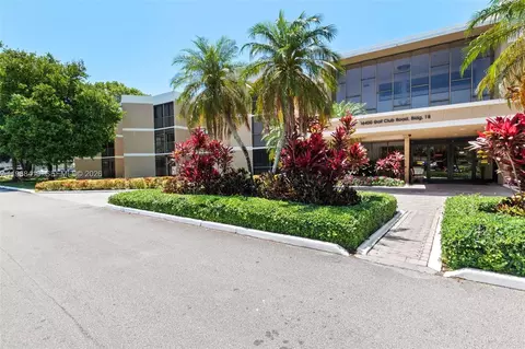 16400 Golf Club Rd #104, Weston, FL 33326
