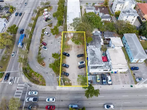 1081 SW 7th, Miami, FL 33135