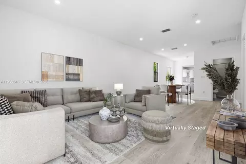 4237 SW 7th St, Miami, FL 33134