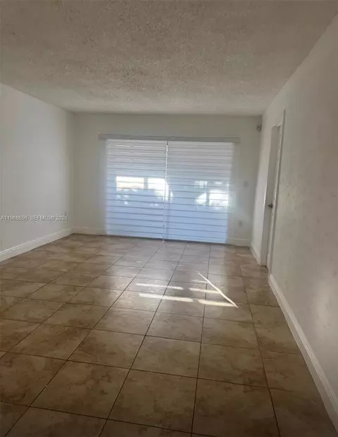 3110 N Pine Island Rd #110, Sunrise, FL 33351