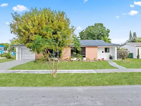 7835 W 16th Ct, Hialeah, FL 33014