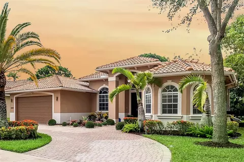 8346 SW 51st St, Davie, FL 33328