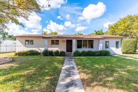 5820 SW 108th Pl, Miami, FL 33173