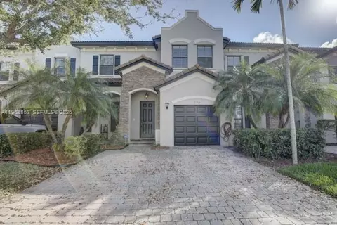 11324 SW 236th Ln, Homestead, FL 33032
