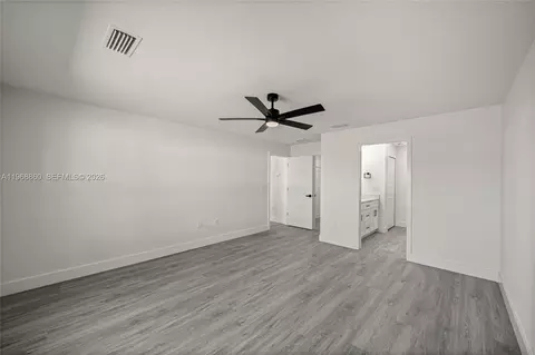 Bedroom - 9989 SW 42nd Ave, Ocala, FL 34476 photo 3 of 9