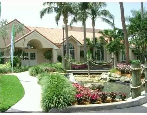 3370 N Pinewalk Dr N #1217, Margate, FL 33063