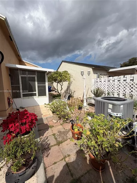 Exterior - 19804 NW 67th Ct, Hialeah, FL 33015 photo 3 of 5