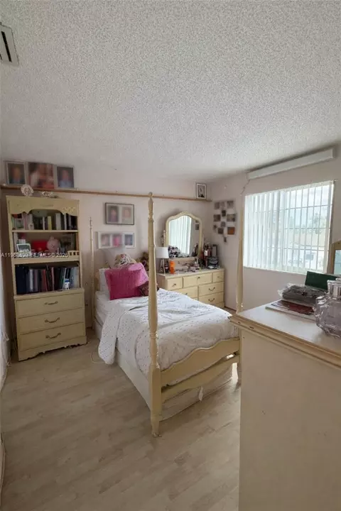Bedroom - 19804 NW 67th Ct, Hialeah, FL 33015 photo 2 of 2