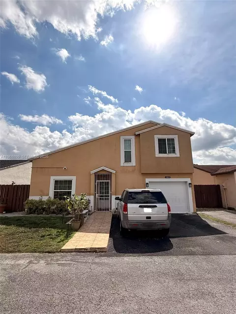 19804 NW 67th Ct, Hialeah, FL 33015