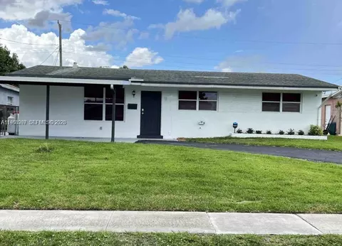 2841 SW 4th Ct, Fort Lauderdale, FL 33312