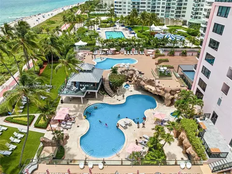 5225 Collins Ave #714, Miami Beach, FL 33140