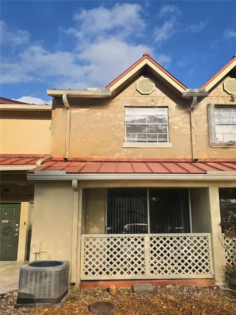 18316 NW 68th Ave #C, Hialeah, FL 33015