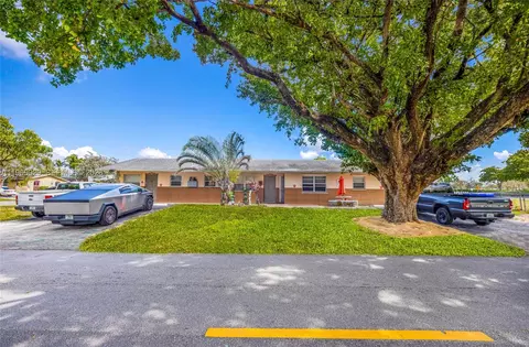 356 SW 2nd Pl, Pompano Beach, FL 33060