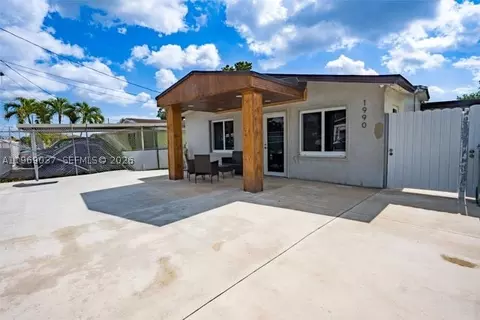 1990 NW 154th St, Miami Gardens, FL 33054