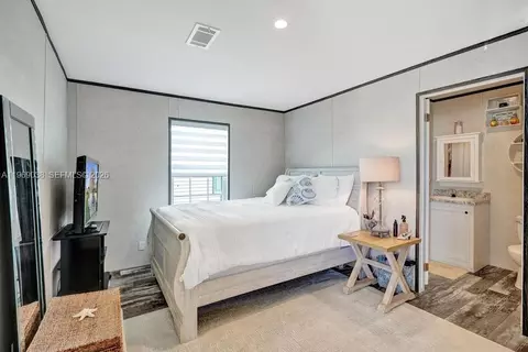 315 NE Cardinal Ln #LOT L25, Jensen Beach, FL 34957