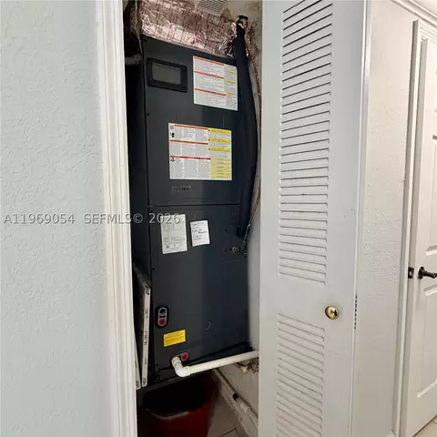 Undisclosed, Hialeah, FL 33015 photo 20