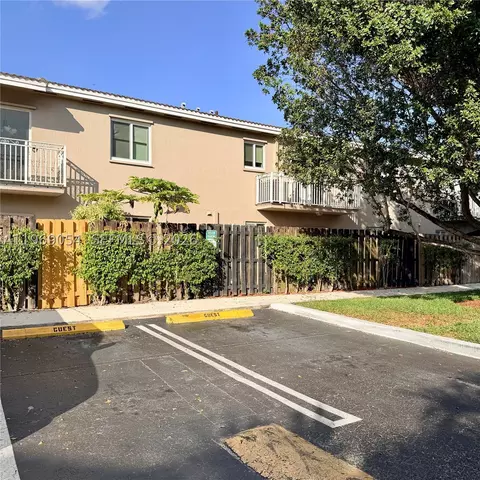 Undisclosed, Hialeah, FL 33015 photo 22