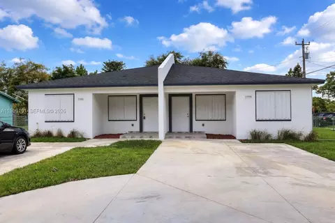 1998 NW 47th St, Miami, FL 33142