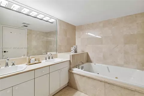 Bath - 8855 Collins Ave #4B, Surfside, FL 33154 photo 2 of 3