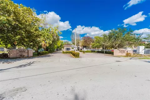 8501 NW 8th St #110, Miami, FL 33126