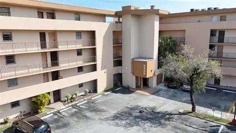 8889 W Fontainebleau Blvd #505, Miami, FL 33172