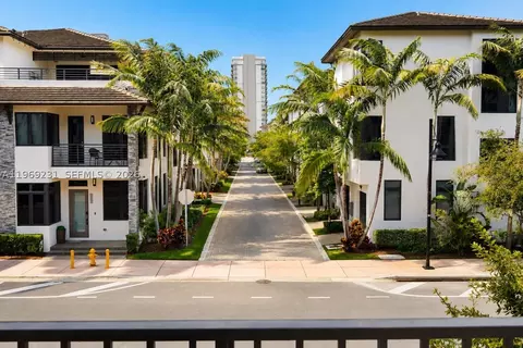 4745 NW 84th Ct #14, Doral, FL 33166