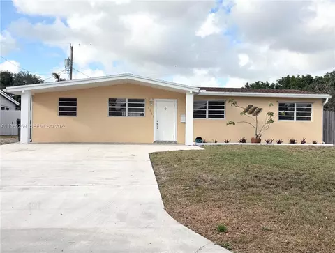 6751 Cleveland St, Hollywood, FL 33024