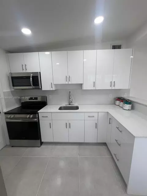 2061 Rutland St, Opa Locka, FL 33054