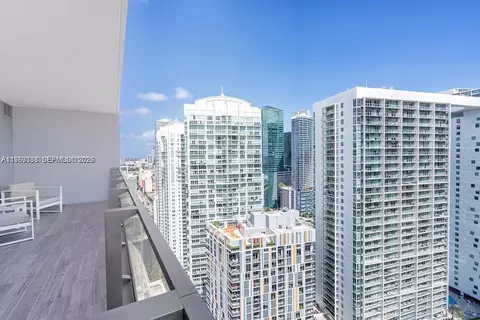 68 SE 6th St #2807, Miami, FL 33131