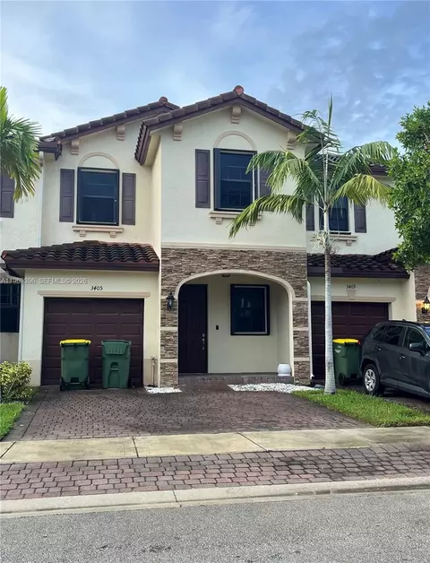 3405 SE 1st St, Homestead, FL 33033