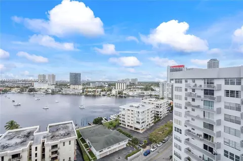 137 Golden Isles Dr #1609, Hallandale Beach, FL 33009