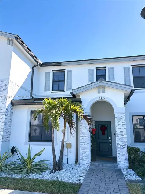 14724 SW 181st Ter, Miami, FL 33187