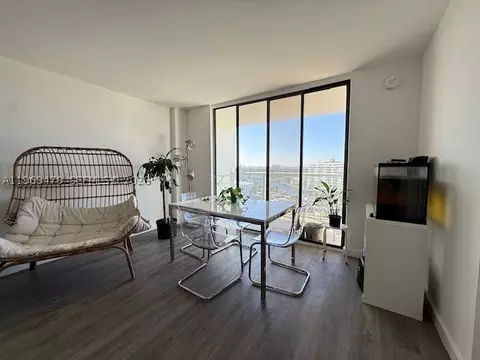 13499 Biscayne Blvd #902, North Miami, FL 33181