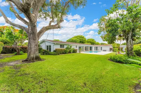 7451 SW 133rd St, Pinecrest, FL 33156