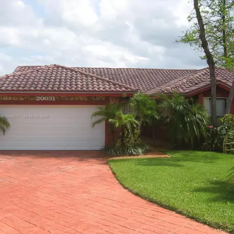 20031 NW 63rd Ave, Hialeah, FL 33015