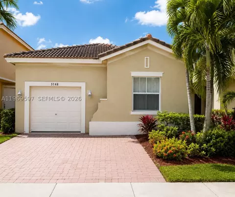 3748 NE 9th Ct, Homestead, FL 33033