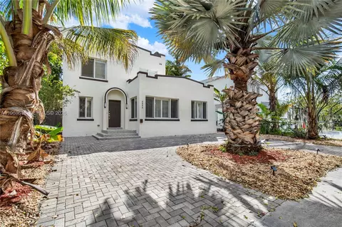 2006 SW 12th St, Miami, FL 33135
