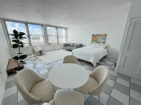 2899 Collins Ave #740, Miami Beach, FL 33140
