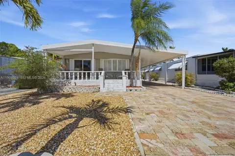 2605 E Marina Dr, Fort Lauderdale, FL 33312
