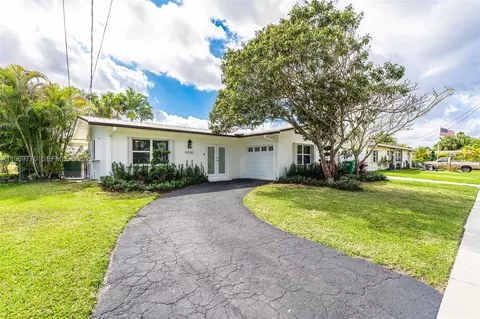 9990 Broad Channel Dr, Cutler Bay, FL 33157